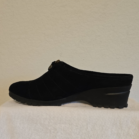 Cole Haan Black Women's Mules. Waterproof With Nike Air Heels. Size 8.5 - Picture 13 of 16